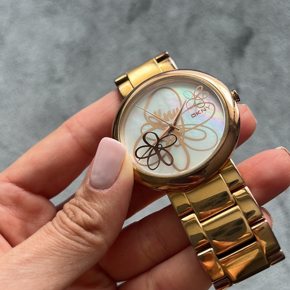 DKNY Watch - Picture 6 of 7